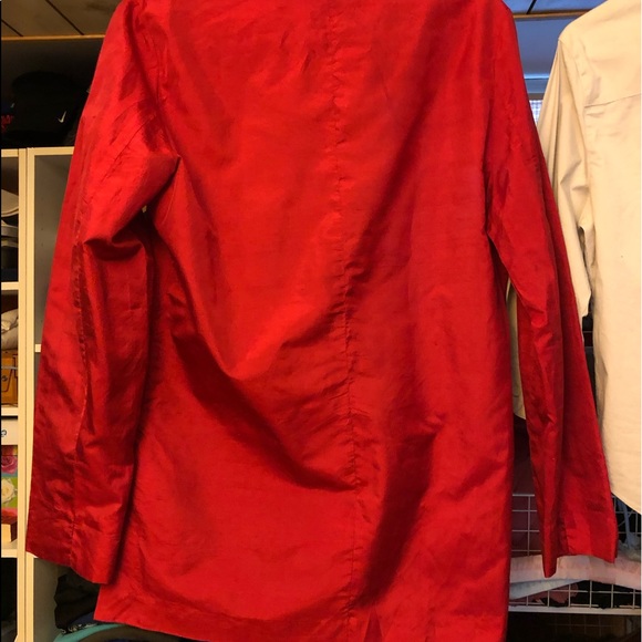 Tabi Red Silk lounge jacket - Picture 7 of 10